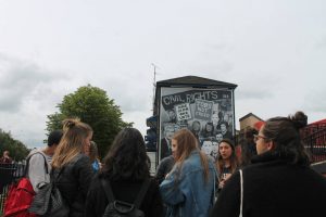 Etikasi programaren barnean Belfastera egindako bidaia hezitzailea. Viaje educativo realizado a Belfast dentro del programa Etikasi – Euskadiko Gazteriaren Kontseilua (EGK)